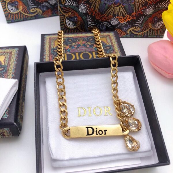 Dior 2022 début du printemps nouveau produit collier de lettres JADIOR dégoulinant de cristaux ️(DC44)