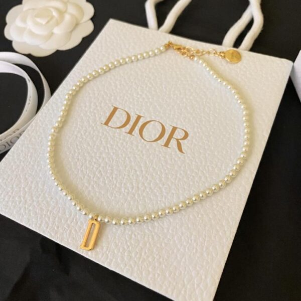 Collier de perles brillantes Dior (A18E)