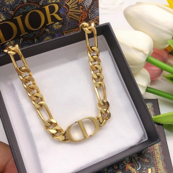  Compteur de collier lettre Dior (D667)