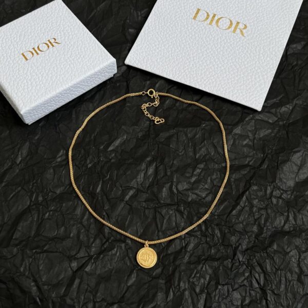 Compteurs de colliers d'occasion Dior (BB94)