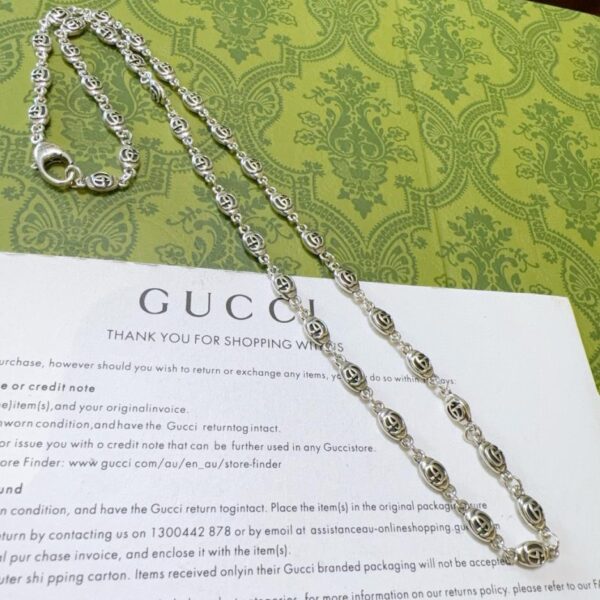 Le dernier collier de Gucci série Anger Forest double G modèle classique D5E9)