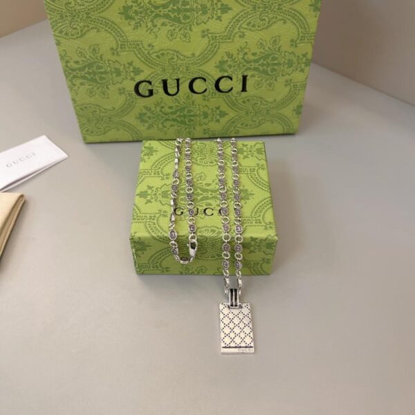 Collier Gucci (113E)