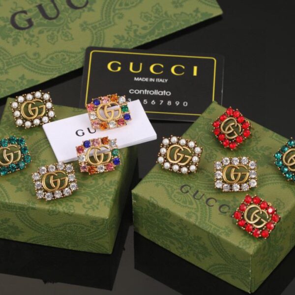 Boucles d'oreilles Gucci Double G Series Type de perle Couleur Diamant Style Boucles d'oreilles Gucci (B800)