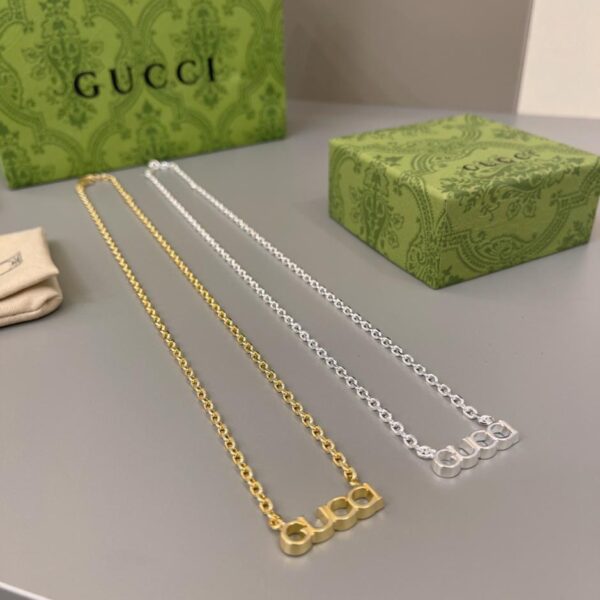 Collier pendentif nouveau style Gucci avec logo manuscrit (2F43)