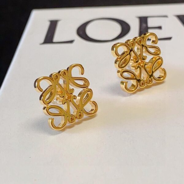 Loewe nouvelles petites boucles d'oreilles carrées en or vintage (F950)