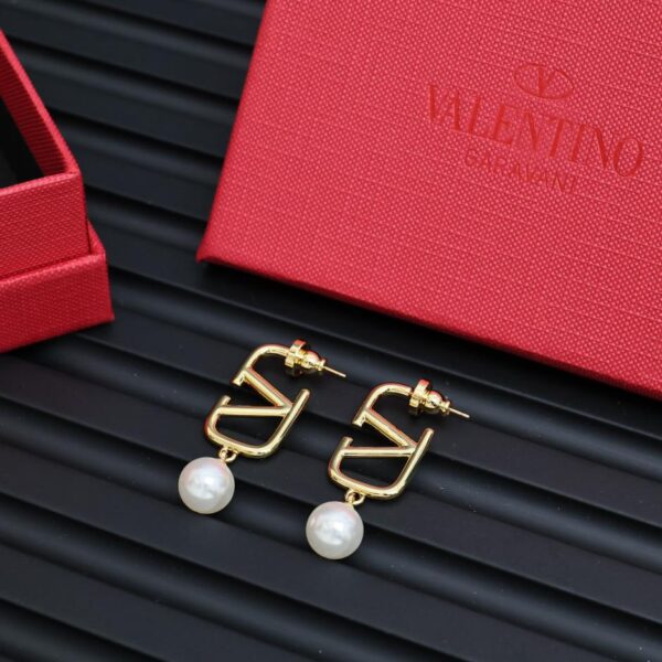 Lettre Valentino Perle (E717)