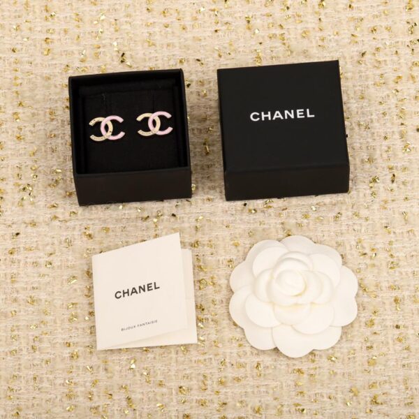 Boucles d'oreilles double C roses Chanel