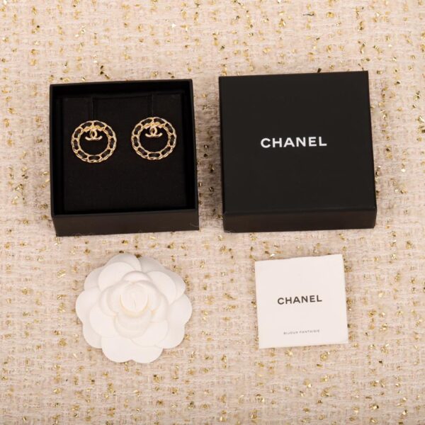 Boucles d'oreilles double C en cuir cercle Chanel