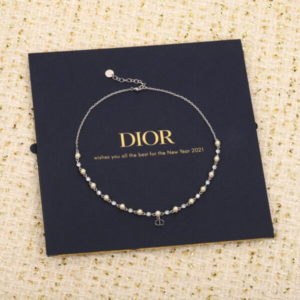 Collier monocouche de perles et diamants Dior