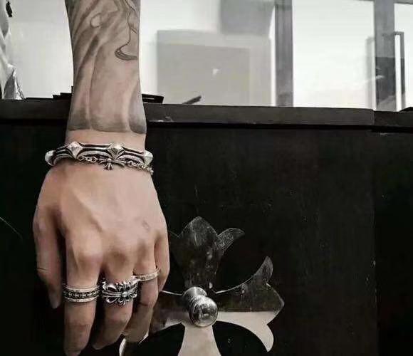 [Qualité comptoir] Nouveau bracelet en os de poisson Chrome Hearts