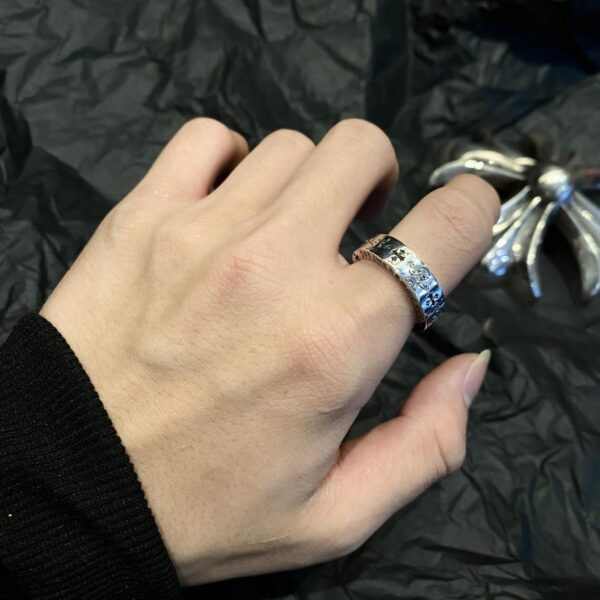 Bague lettre tête de mort Chrome Hearts