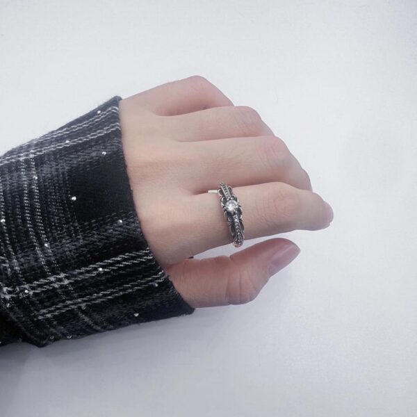 Bague en pierre de fleur avec croix Chrome Hearts