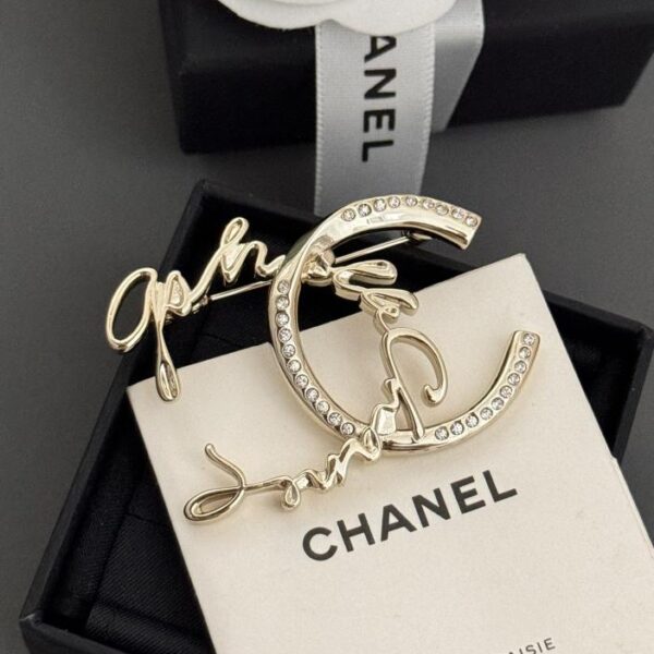 Chanel nouvelle broche ligne lettre cc (5C0B)