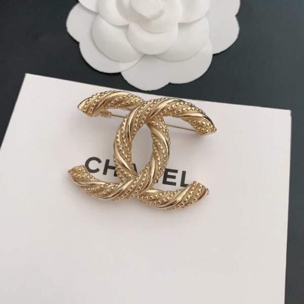 Chanel dernière broche en or torsadée (DB22)
