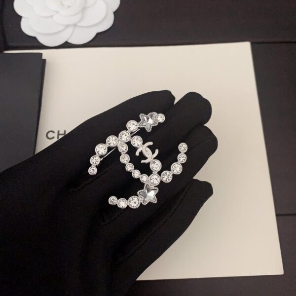 Chanel dernière broche étoile à cinq branches en or blanc et diamants ronds (3D8C)