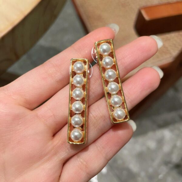 Boucles d'oreilles double C Chanel d'occasion (050C)