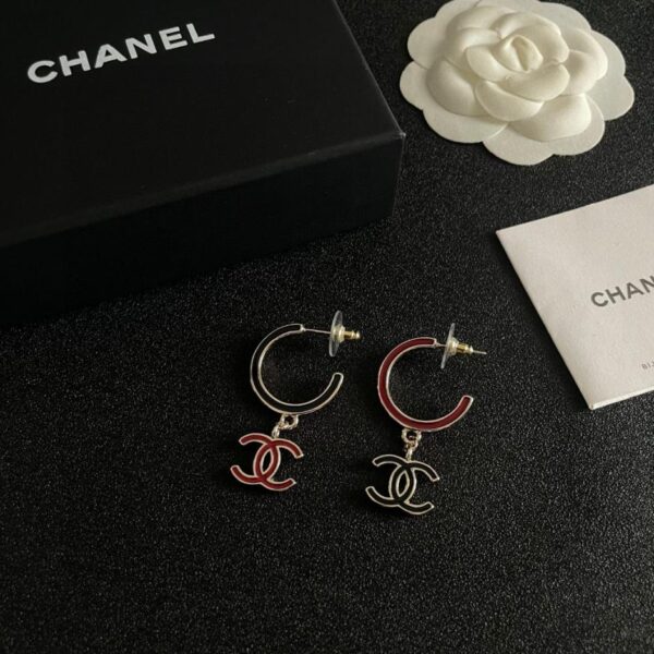 Boucles d'oreilles double C Chanel d'occasion (F58F)