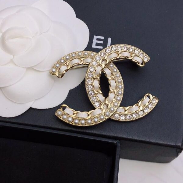 Broche classique Chanel(8510)