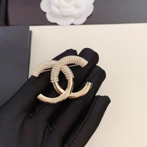 Chanel dernière broche cc entièrement diamantée (9982)