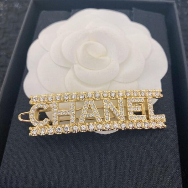 Pince à cheveux Chanel (42DE)
