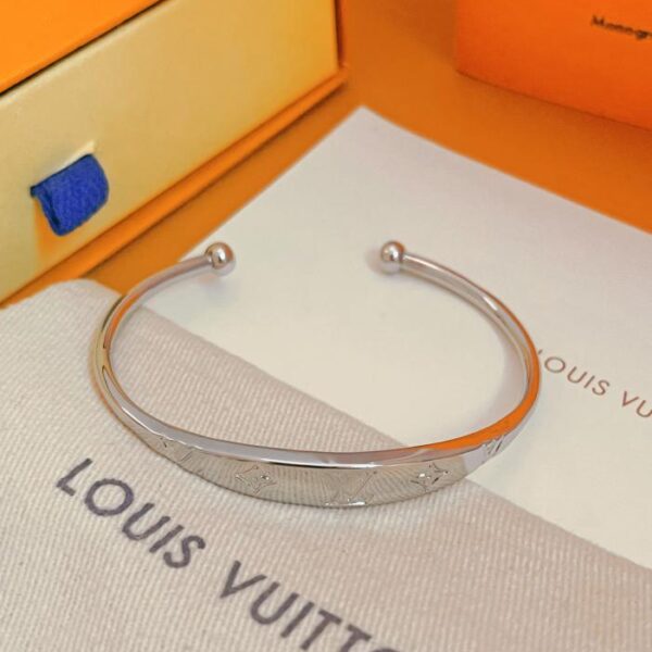 Louis Vuitton nouveau bracelet semi-ouvert (F5E8)