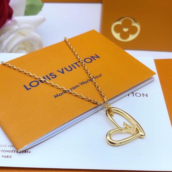Louuis Vuitton dernier collier d'amour (5858)