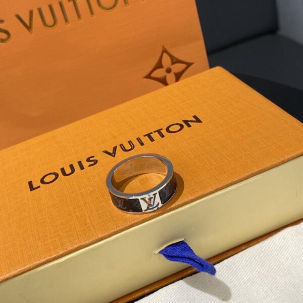 LOUIS VUITTON Bague décorative en métal imprimé logo pour hommes et femmes (F864)