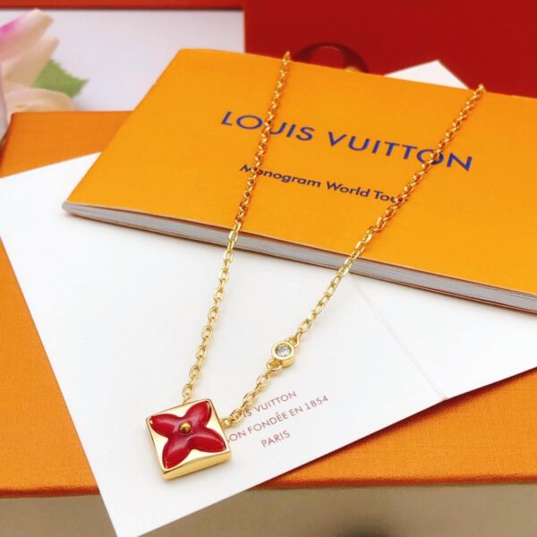 Louuis Vuitton dernier collier en nacre rouge (7EFC)