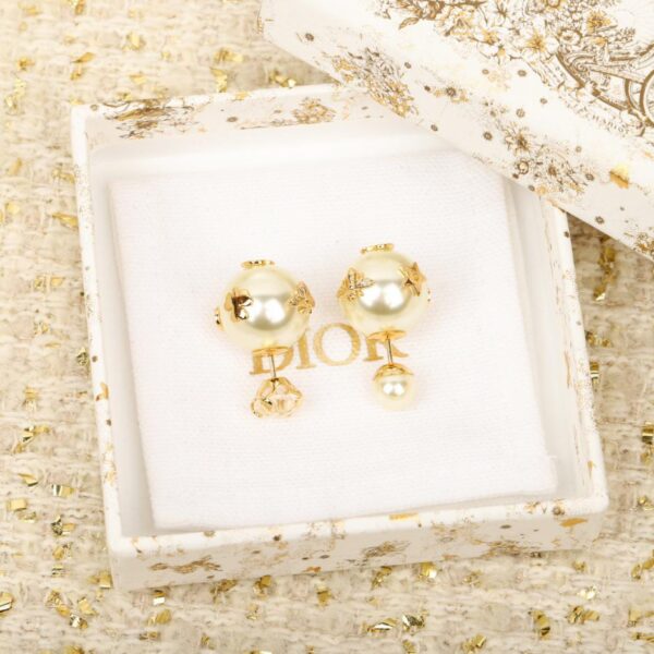 Boucles d'oreilles en perles Dior (6U9YT)
