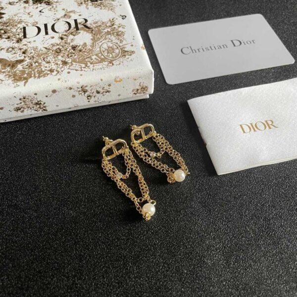 Boucles d'oreilles Dior d'occasion (identiques au comptoir) (7P65Z)