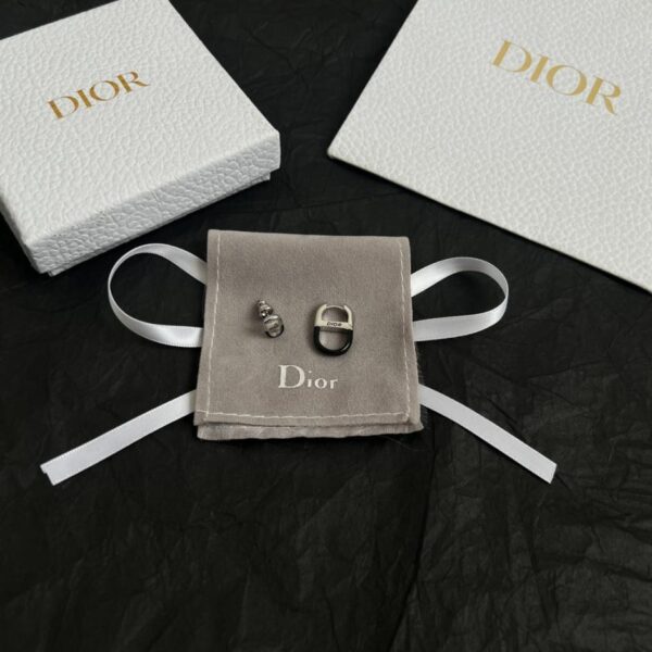 Boucles d'oreilles vintage Dior (identiques à celles du magasin) (IB6XX)