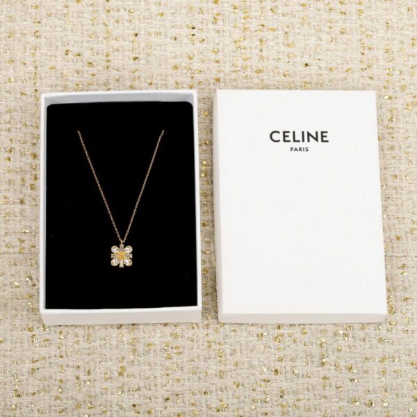 Boutique / 【Collier Céline Arc de Triomphe en diamant carré en forme de larme】(SMN9V)