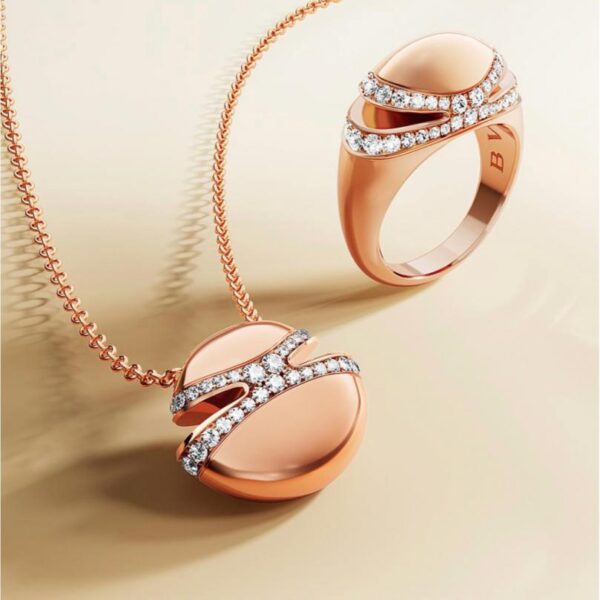 Boutique / Bague Bulgari CABOCHON petite perle en or, taille 678 (TV1J5)