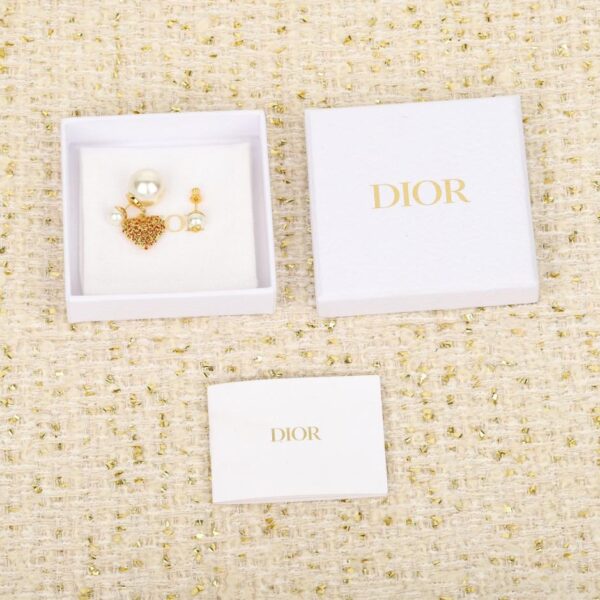 Boutique / 【Boucles d'oreilles en perles en forme de cœur creux, édition limitée D】(6GVW7)