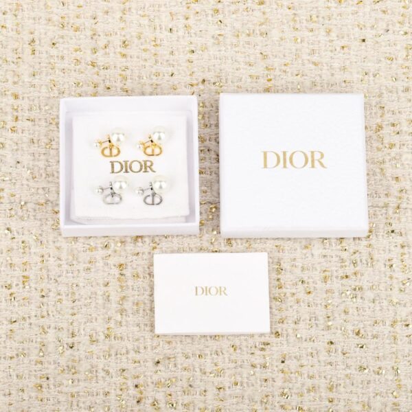 Boutique / Boucles d'oreilles Dior CD en or et argent avec perles (MZRC9)