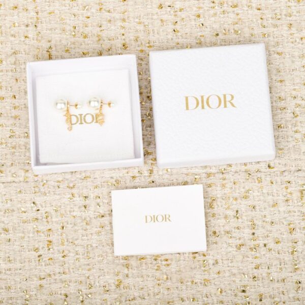 Boutique / 【Boucles d'oreilles Dior avec pendentif hippocampe et conque et double perle】(BTFAG)