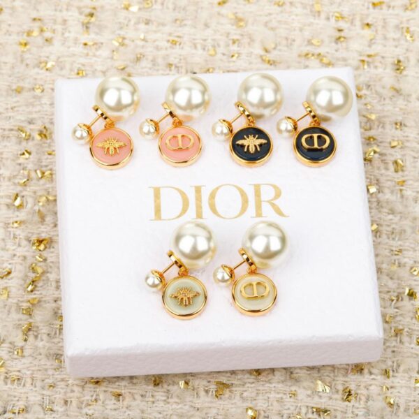 Boutique / Boucles d'oreilles Dior Bee CD en résine et perles (GOCWW)
