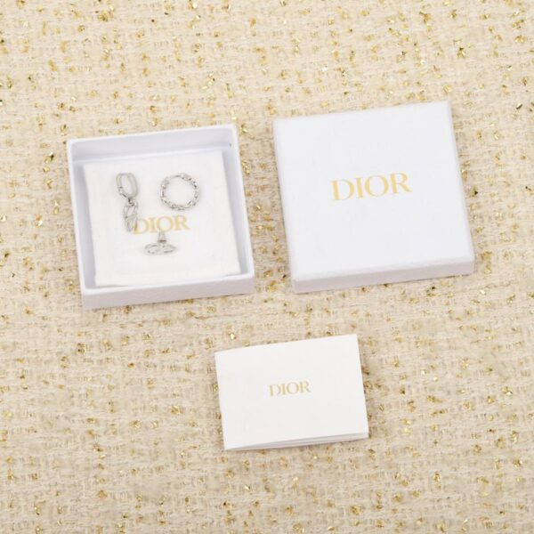 Boutique / 【Ensemble de trois boucles d'oreilles Dior CD】(XOSF2)