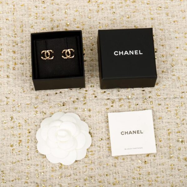 Boutique / 【Boucles d'oreilles Chanel double C torsadées】(IAMYY)