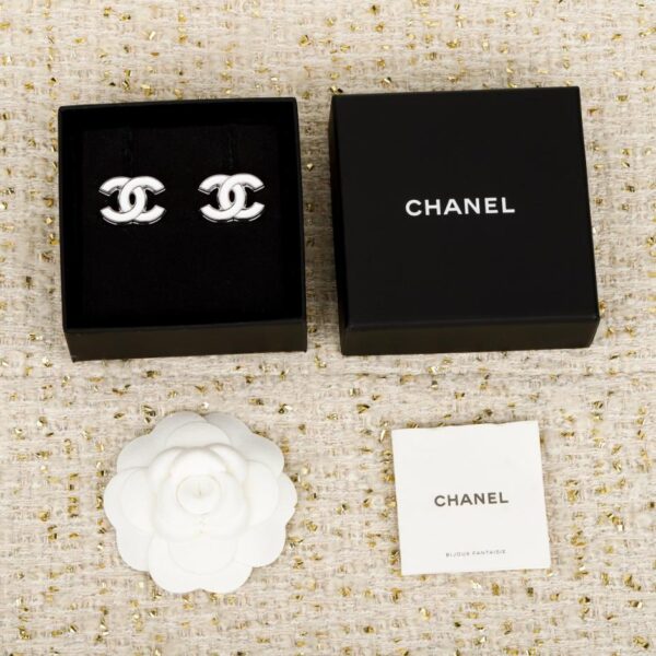 Boutique / 【Boucles d'oreilles Chanel White Oil Drop Double C】(FC6ZQ)