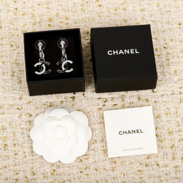 Boutique / 【Boucles d'oreilles Chanel Double C noires à demi-diamant】(BHAHV)