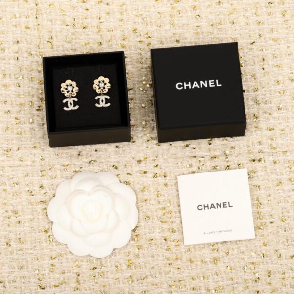 Boutique / 【Boucles d'oreilles Camélia Double C Parfum 25C】(ZUN9S)