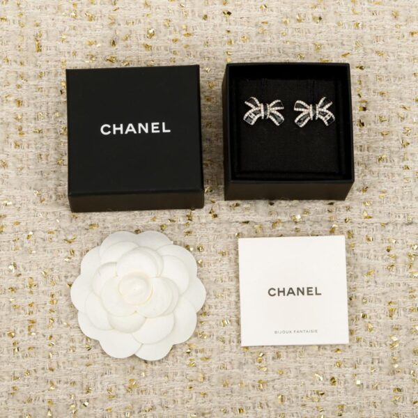 Boutique / 【Boucles d'oreilles nœud Chanel 25B】(JMUE8)