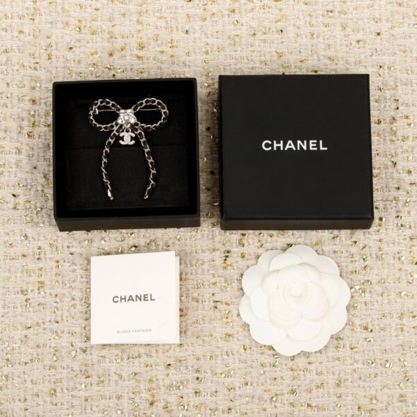 Boutique / 【Broche nœud en cuir noir Chanel】(9YGGW)