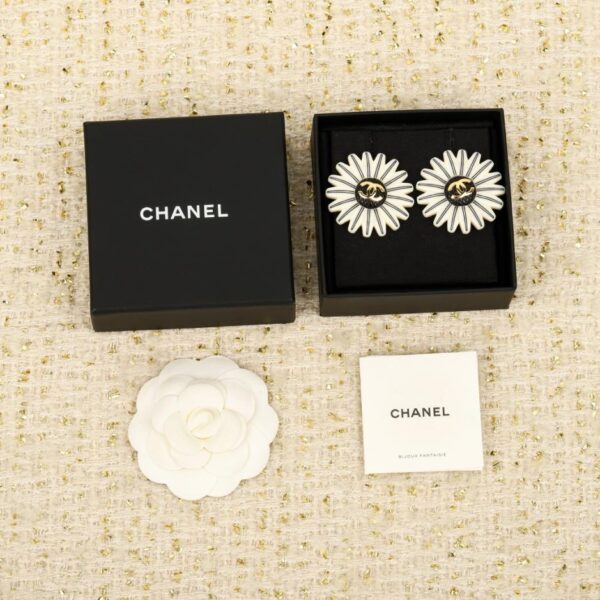 Boutique / Boucles d'oreilles Chanel Tournesol (0F04I)