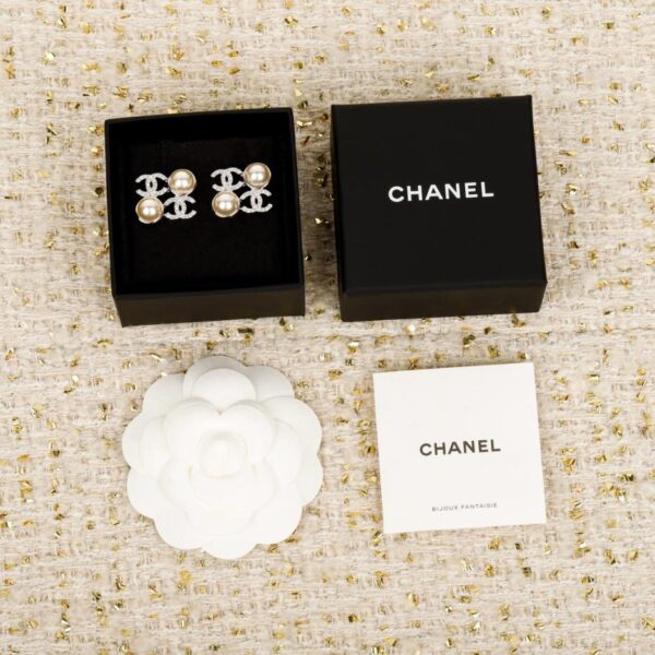 Boutique / 【Boucles d'oreilles Chanel carrées à double C et perles】(CQ6XJ)