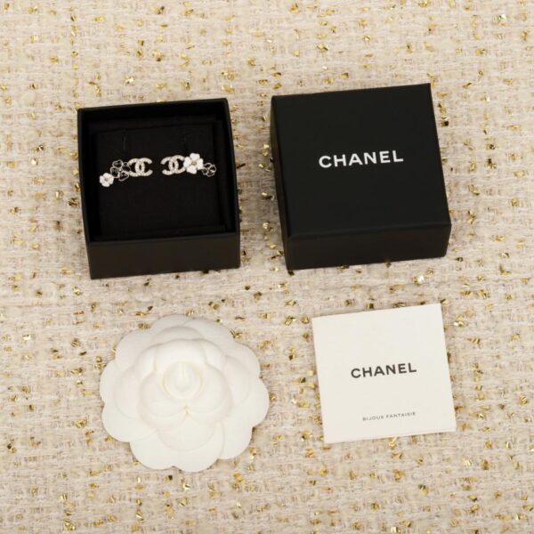 Boutique / 【Boucles d'oreilles Chanel Camélia Double C】(YXYEV)