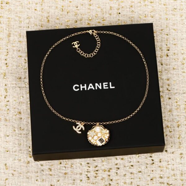 Boutique / 【Collier Flacon de Parfum Chanel Coquillage】(XLTN9)