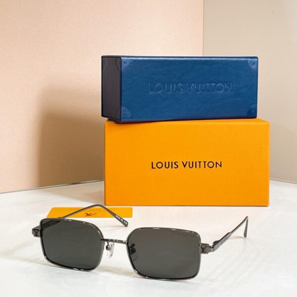 Lunettes de soleil LOUIS VUITTON MODÈLE Z2744U (RT666H)