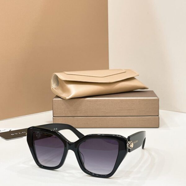 Lunettes de soleil BVLGARI MODÈLE BV40033I (QAV5R3)